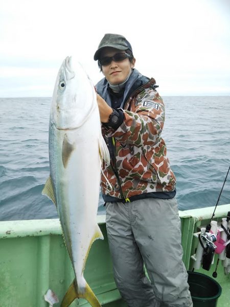 船・ジギング釣り果・カンパチ・サワラ・ワラ…